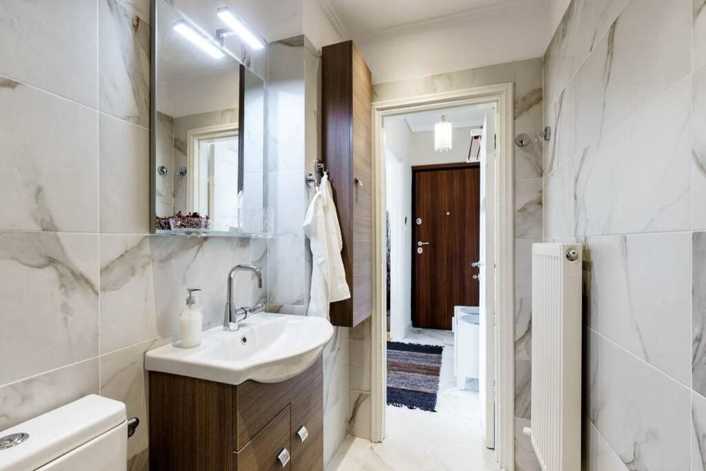 House Of The Rising Sun Apartment เทสซาโลนิกิ ภายนอก รูปภาพ